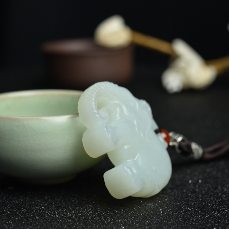 天然和田白玉吉祥如意吊坠-红掌柜
