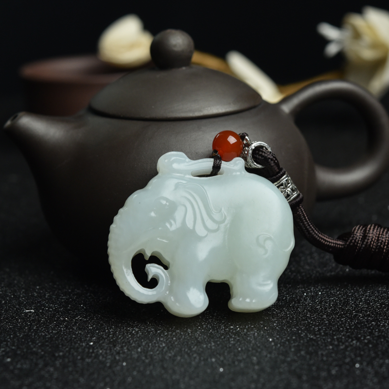 山料天然和田玉吉祥如意吊坠-红掌柜