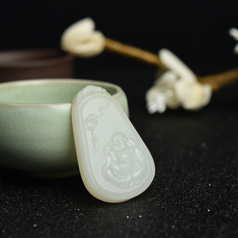 山料和田白玉福在眼前吊坠-红掌柜