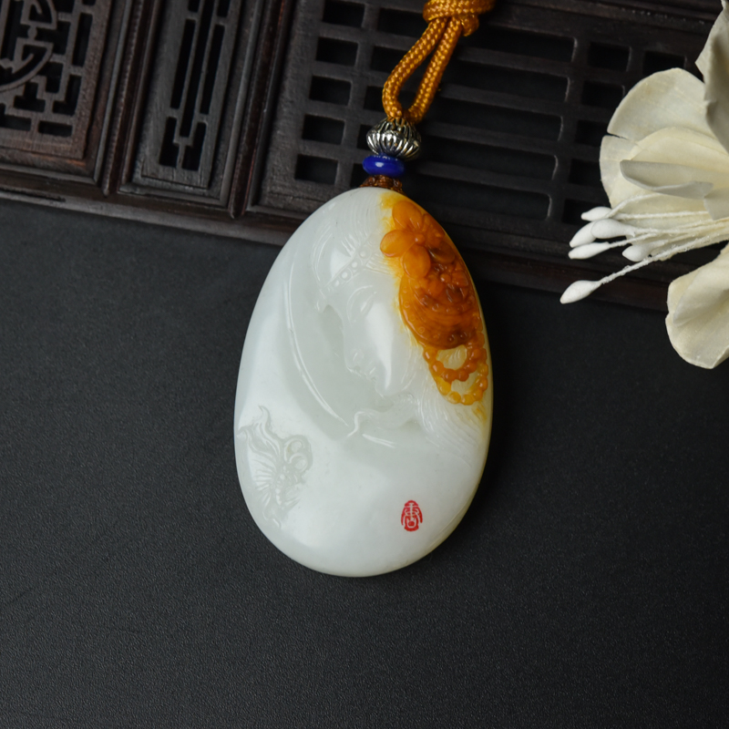 天然俏色和田玉美女吊坠-红掌柜