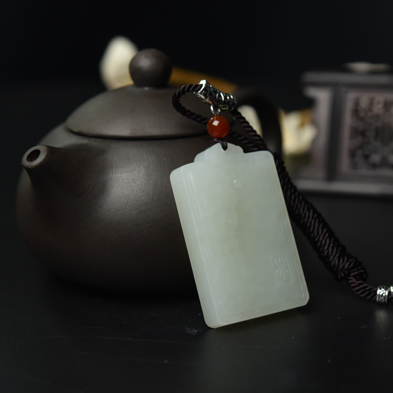 和田玉关公吊坠-红掌柜