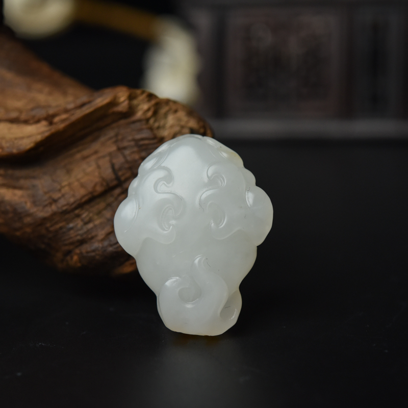 俄罗斯山料和田白玉三足金蟾吊坠-红掌柜