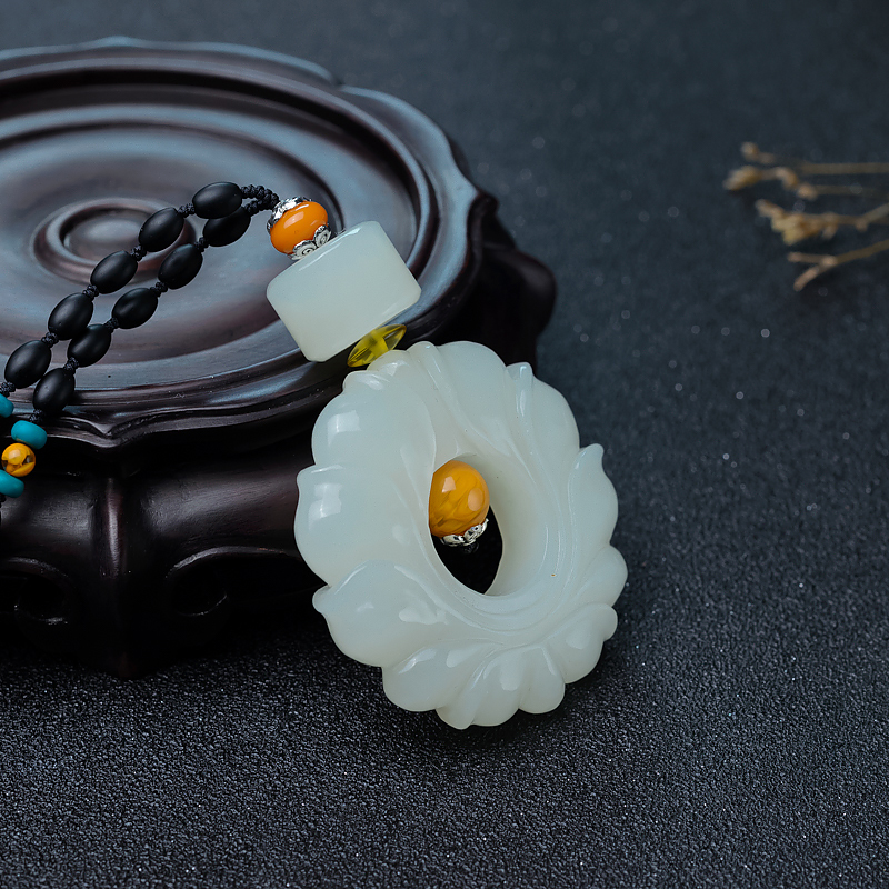 山料和田白玉吊坠-红掌柜