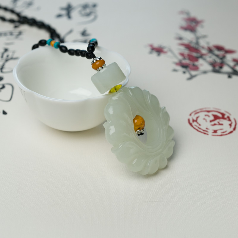 天然和田白玉莲花扣吊坠-红掌柜