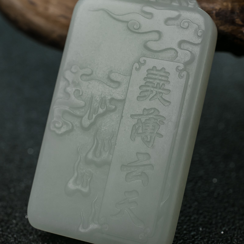 天然和田玉关公吊坠-红掌柜