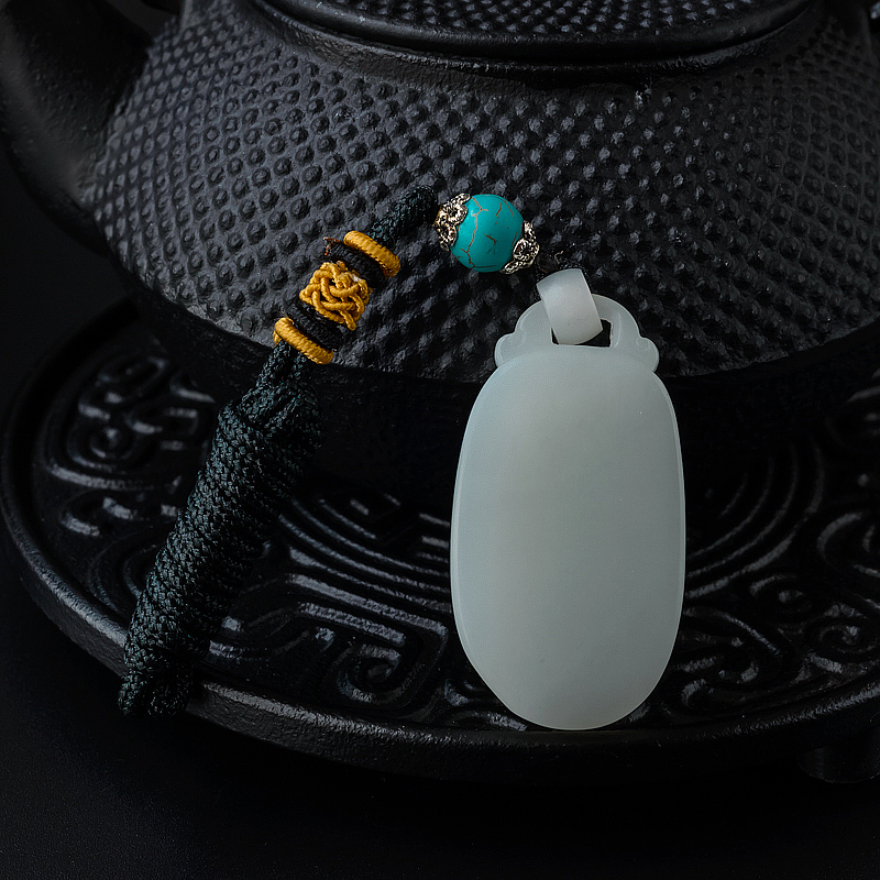 新疆和田玉兰花吊坠-红掌柜