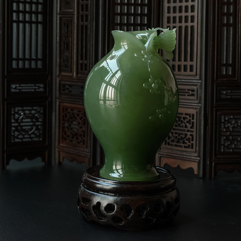 碧玉摆件-红掌柜