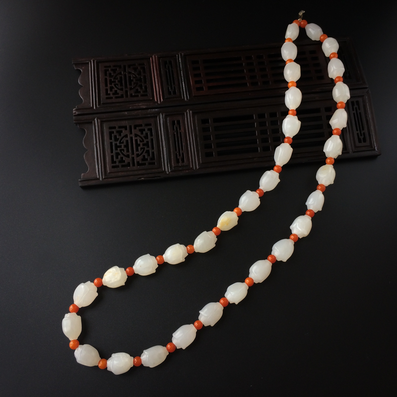 和田玉籽料-红掌柜