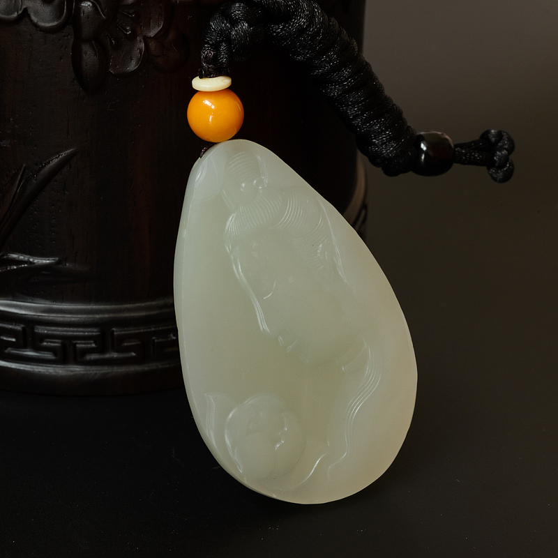 和田玉吊坠-红掌柜