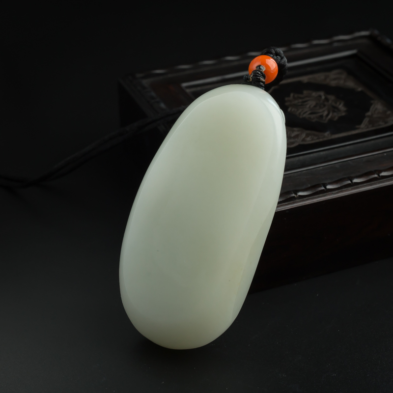 和田玉吊坠-红掌柜