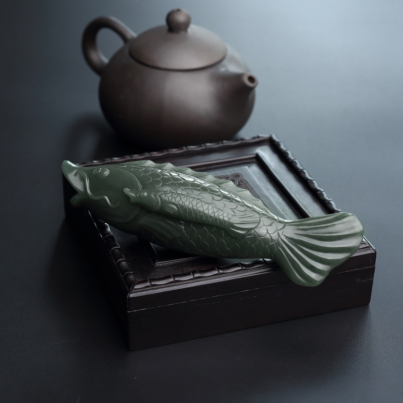 碧玉鱼摆件 - 红掌柜