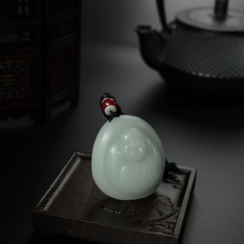 和田玉吊坠-红掌柜