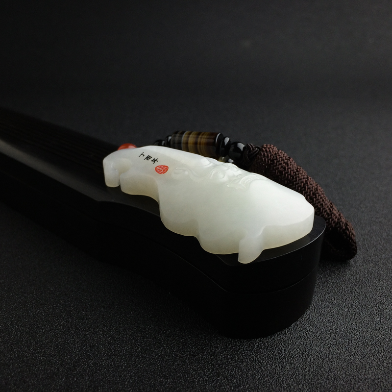 俄料和田玉吊坠 - 红掌柜