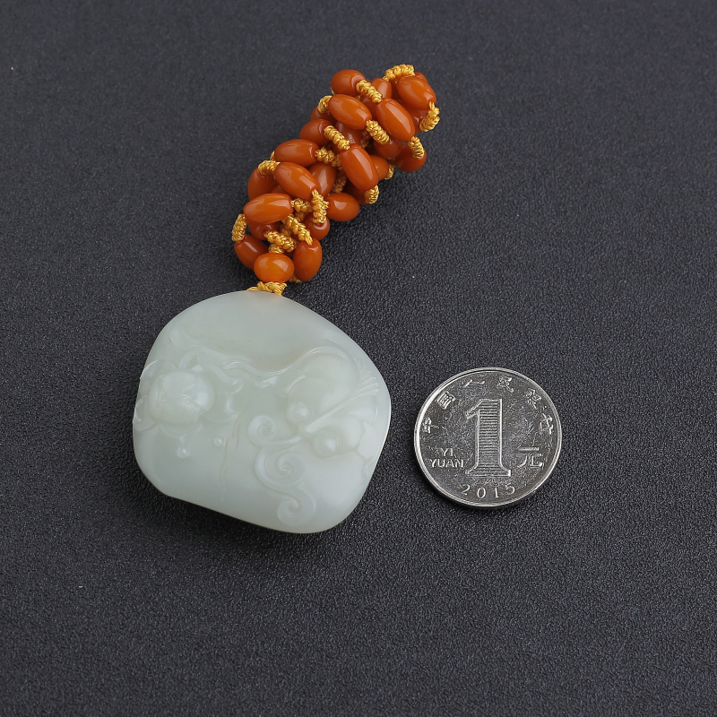 青白玉连年有余吊坠-红掌柜