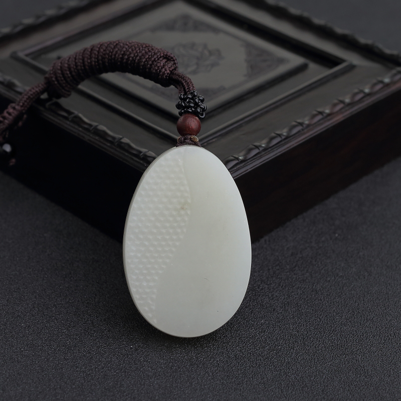 俄罗斯天然青白玉连年有余吊坠-红掌柜