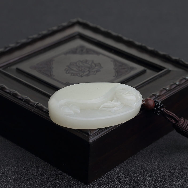 籽料青白玉连年有余吊坠-红掌柜