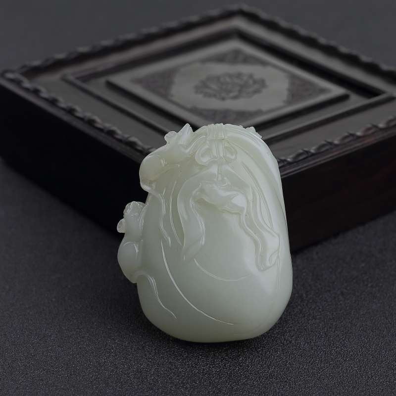 天然新疆籽料青白玉五鼠运财吊坠 - 红掌柜