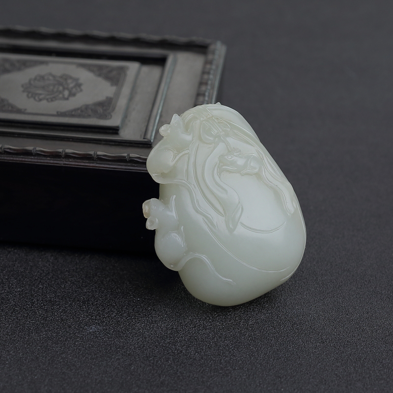 籽料青白玉五鼠运财吊坠 - 红掌柜