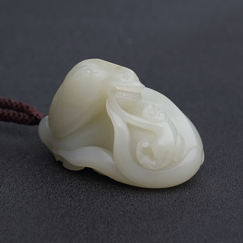 新疆籽料和田青白玉马上封侯手把件 - 红掌柜