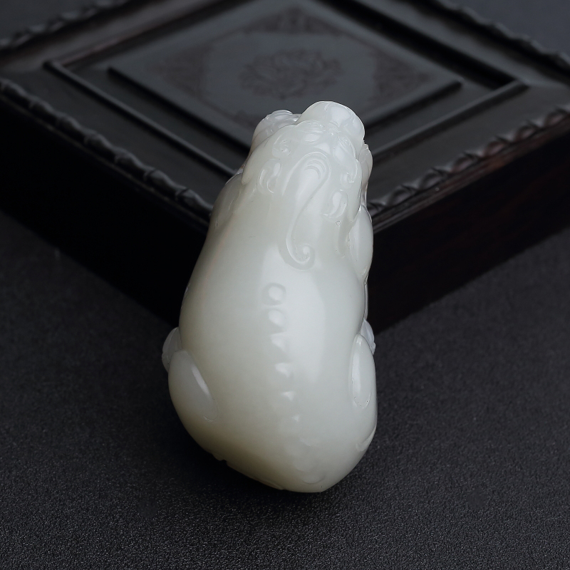 新疆天然籽料和田青白玉貔貅吊坠 - 红掌柜