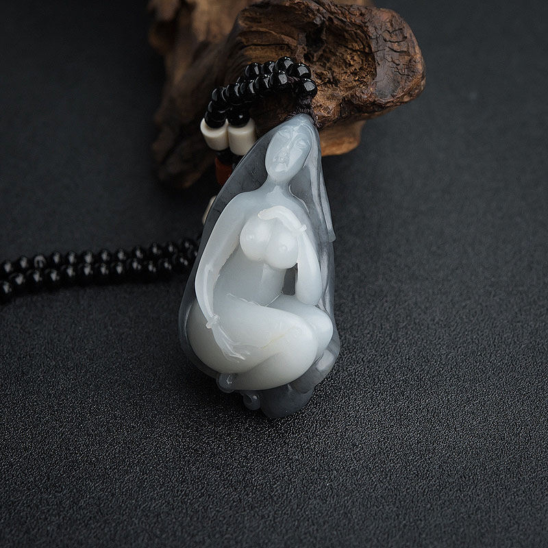 新疆和田玉籽料美女吊坠-红掌柜