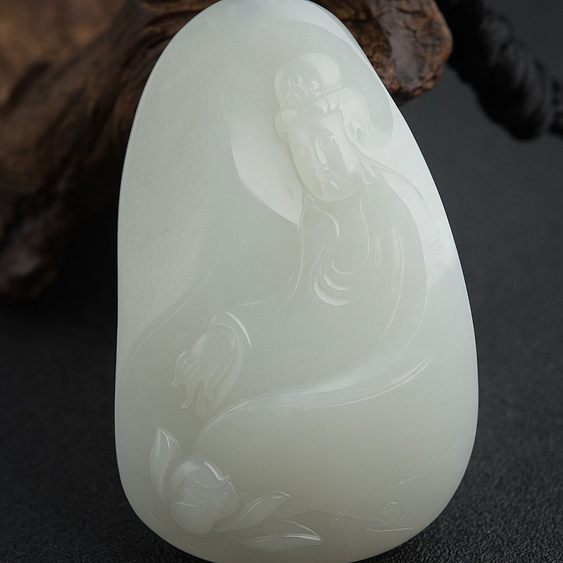 和田白玉籽料观音吊坠-红掌柜