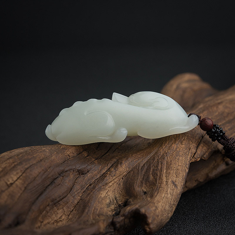 天然和田青白玉籽料旺财吊坠-红掌柜