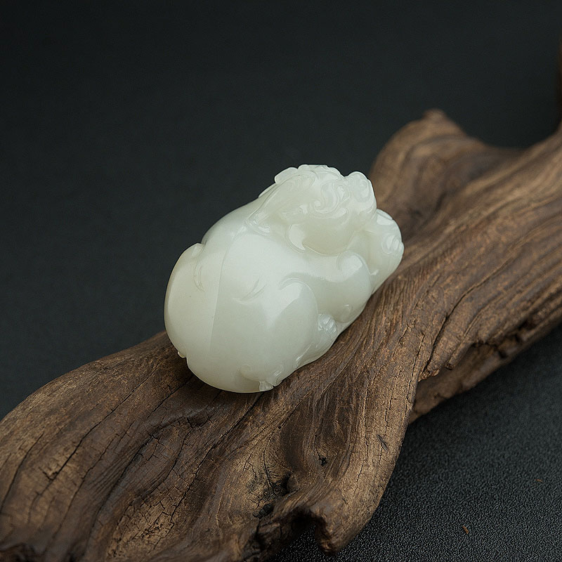新疆天然和田白玉貔貅吊坠-红掌柜