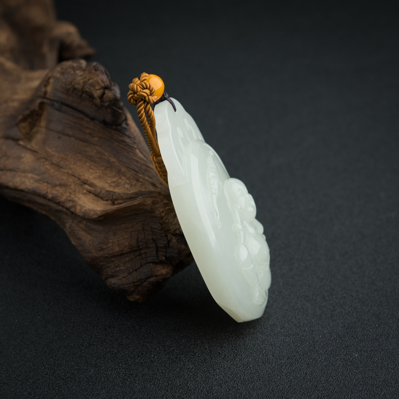 新疆籽料和田青白玉福在眼前吊坠 - 红掌柜