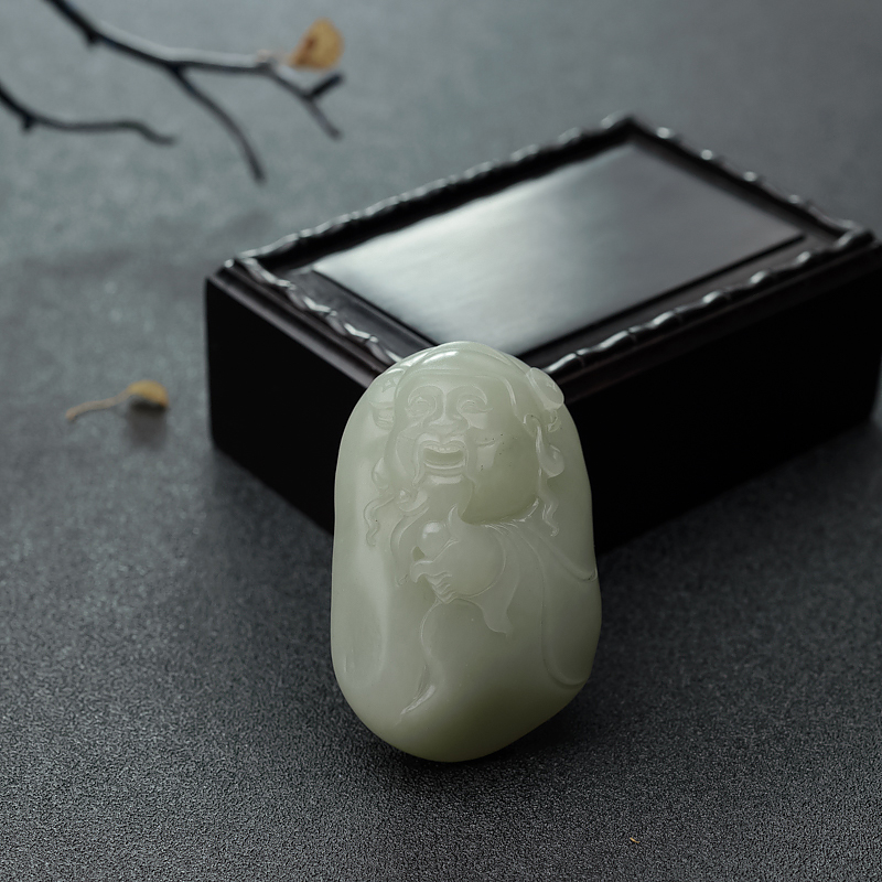 新疆和田青白玉籽料财神吊坠 - 红掌柜