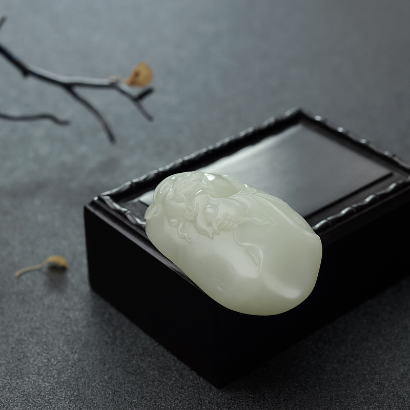 新疆青白玉财神吊坠 - 红掌柜