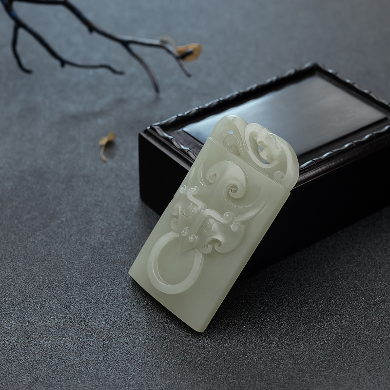 和田青白玉籽料椒图吊坠 - 红掌柜