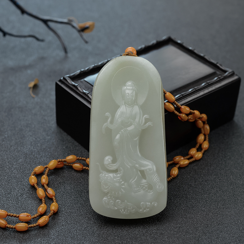 新疆和田青白玉籽料观音吊坠 - 红掌柜