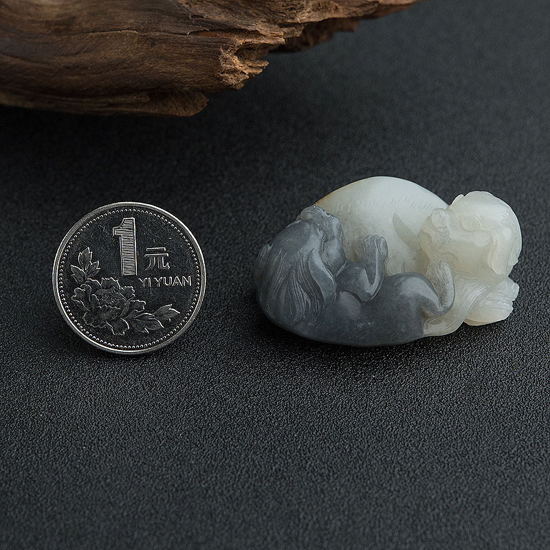 天然籽料和田玉事事如意吊坠 - 红掌柜