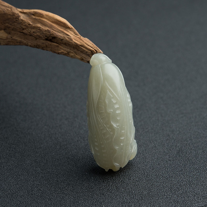 天然和田青白玉籽料白菜吊坠-红掌柜