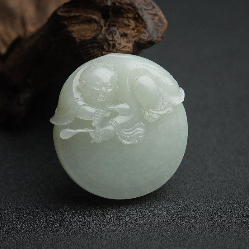 和田玉青白玉童子击鼓吊坠-红掌柜