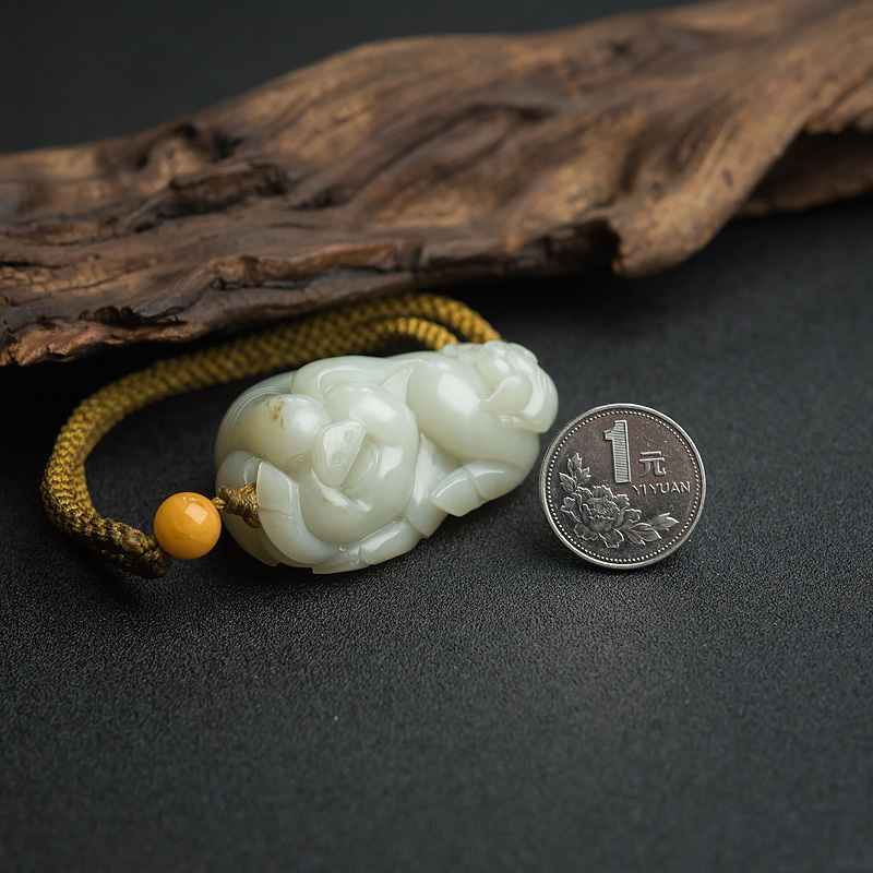 籽料和田青白玉吊坠-红掌柜