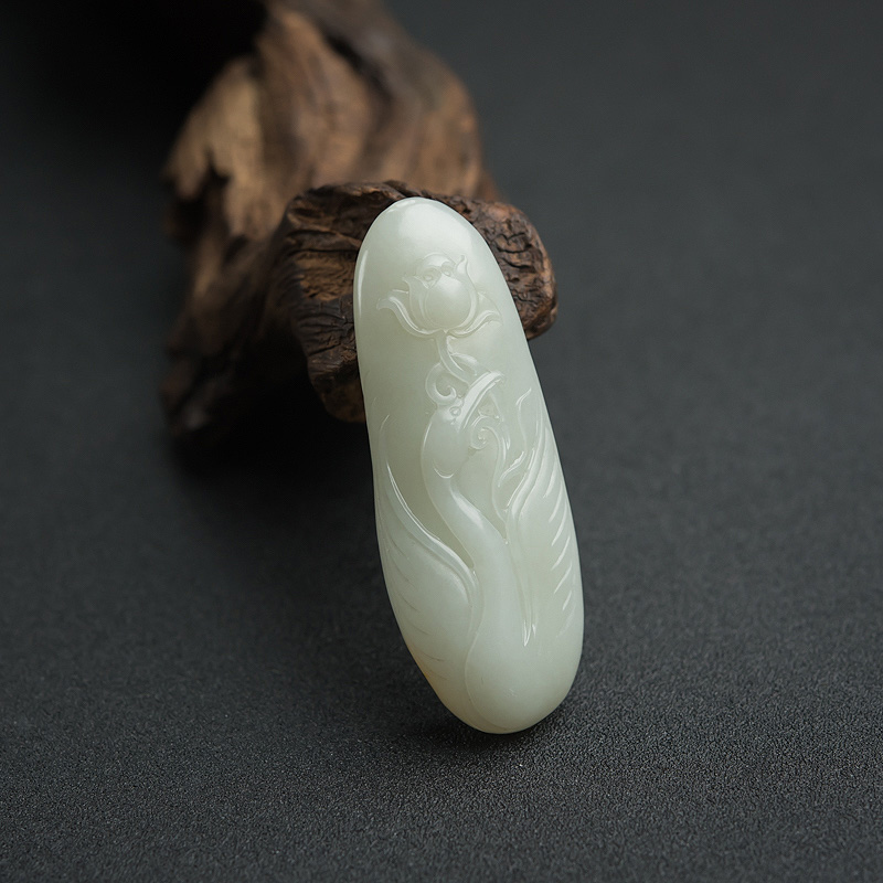 籽料和田青白玉一鹭莲升吊坠-红掌柜