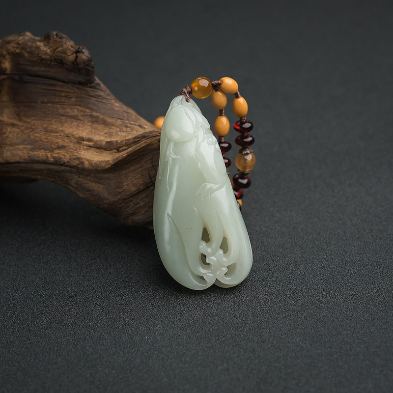 籽料和田青白玉佛手瓜吊坠-红掌柜
