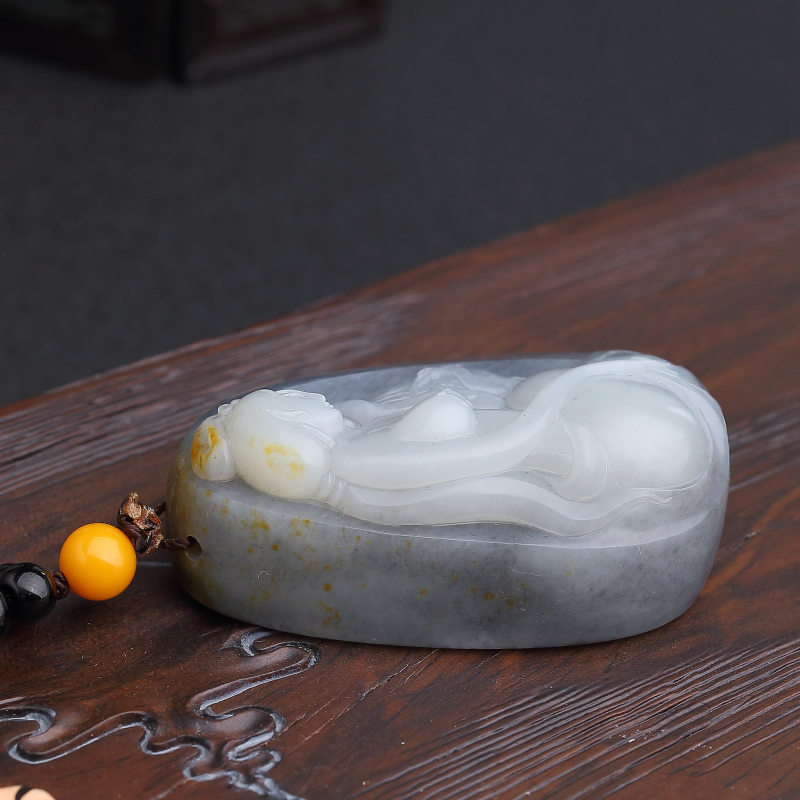 新疆和田玉美女手把件-红掌柜