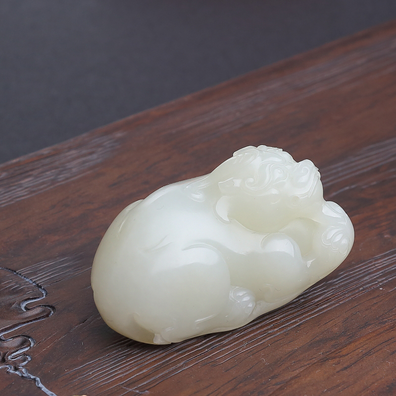 新疆籽料和田青白玉貔貅-红掌柜