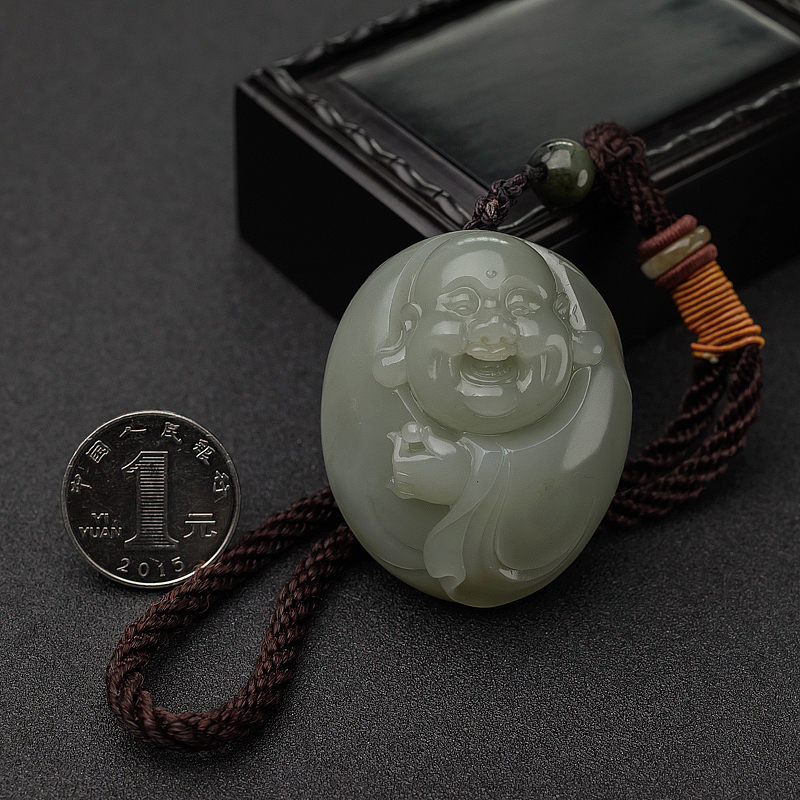 新疆天然籽料和田青白玉佛手把件-红掌柜