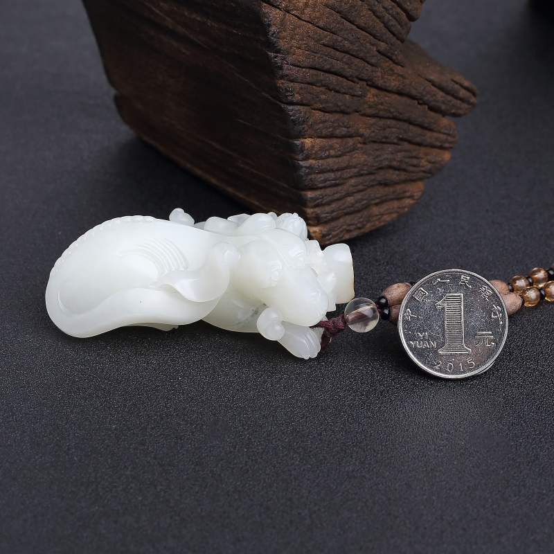 和田玉旺财手把件-红掌柜