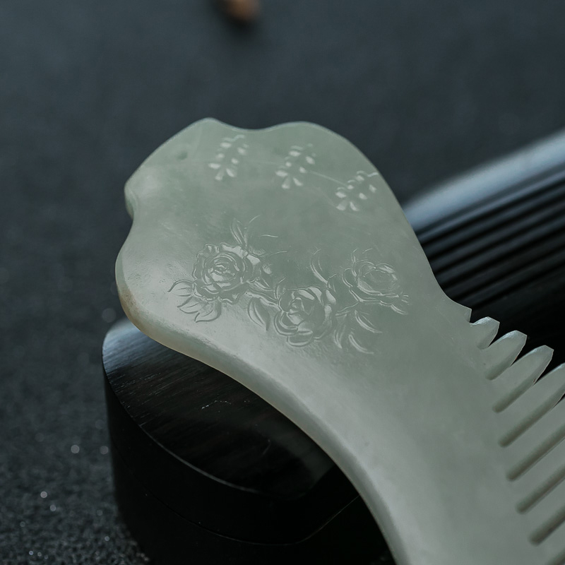 天然和田玉梳子-红掌柜