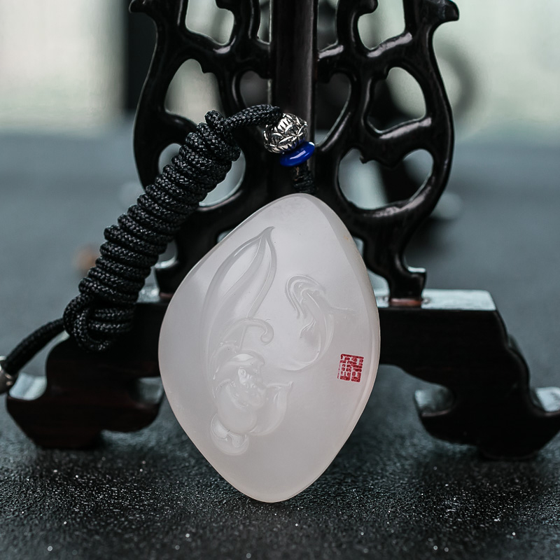 山料和田白玉连年有余吊坠-红掌柜