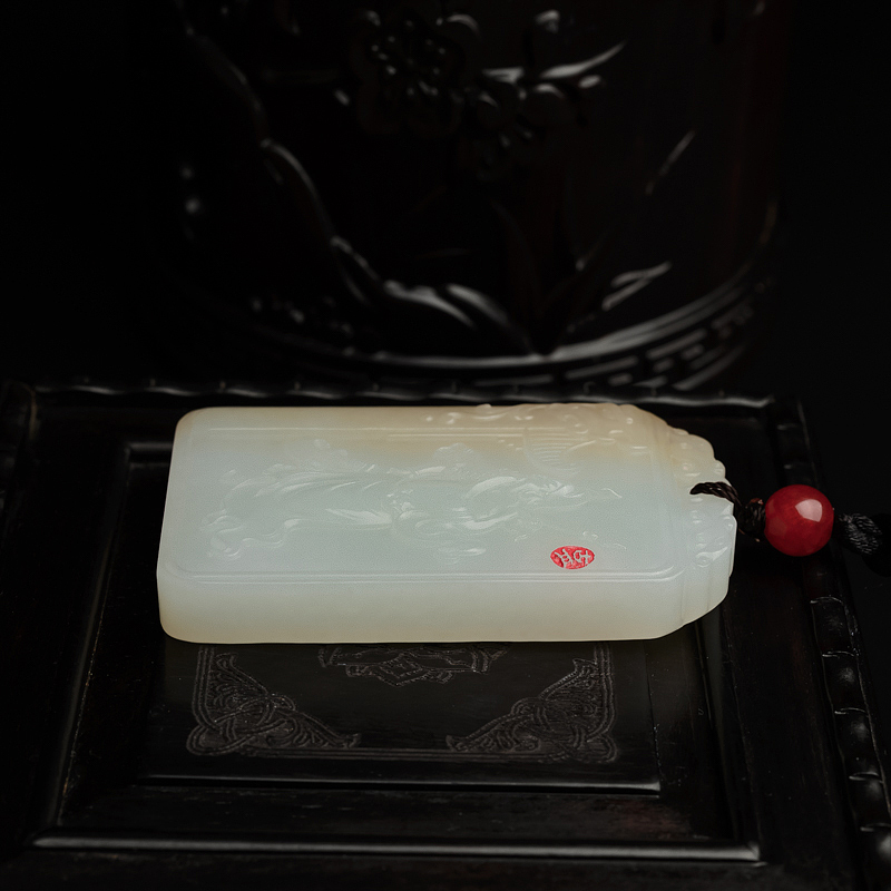 带皮色和田玉关公吊坠 - 红掌柜