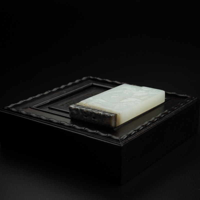 新疆和田玉花鸟吊坠 - 红掌柜