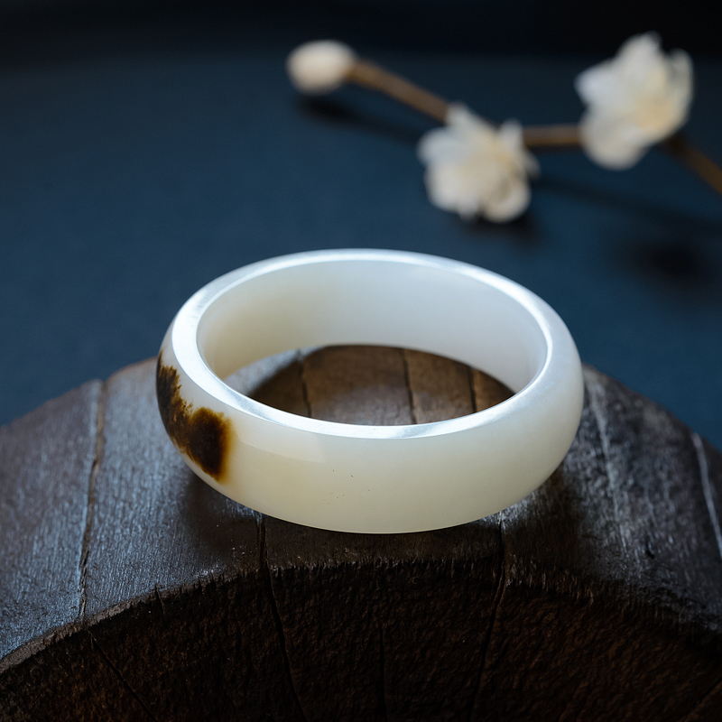 58#和田羊脂玉手镯-红掌柜