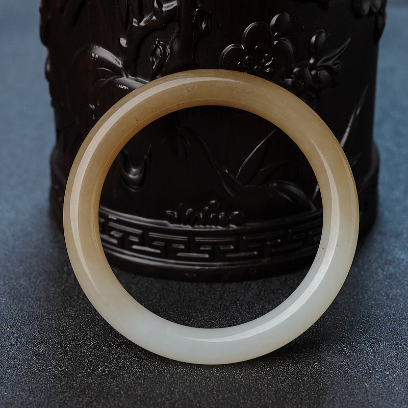 55.5#俏色和田玉山料圆镯-红掌柜