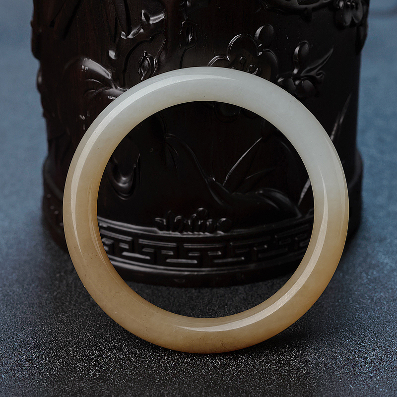 55.5#俄料俏色和田玉圆镯-红掌柜